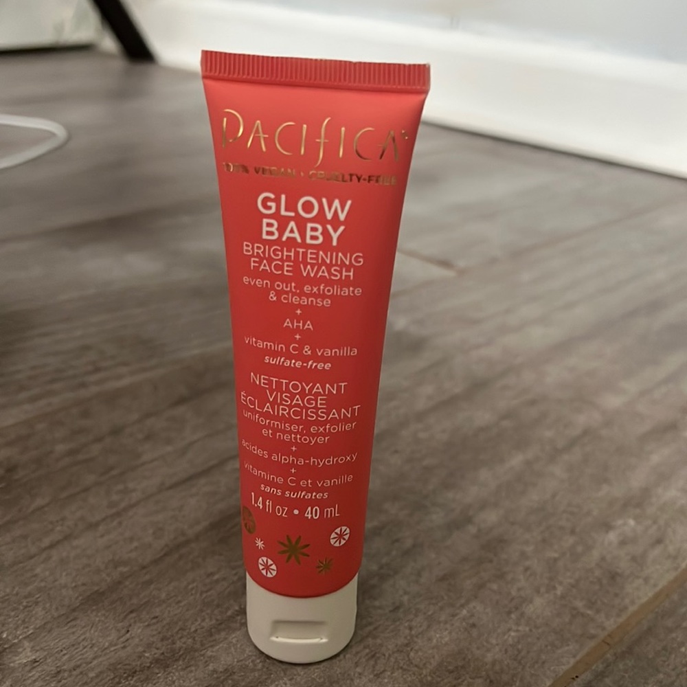 pacifica brightening face wash